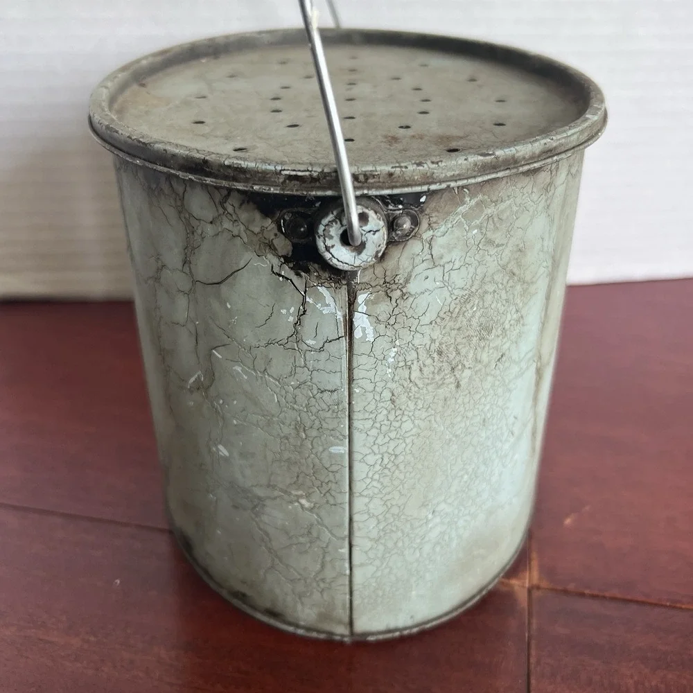 VTG Frabill Blue Waters Floating 220 Oval Metal Minnow Bucket Cabin Decor USA